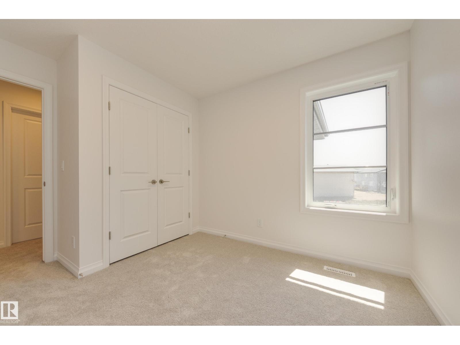 Photo 32 of 19322 22 A Av Nw, Edmonton AB