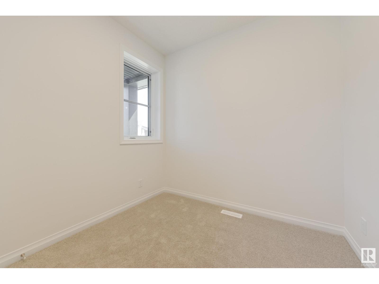 Photo 17 of 19322 22 A Av Nw, Edmonton AB