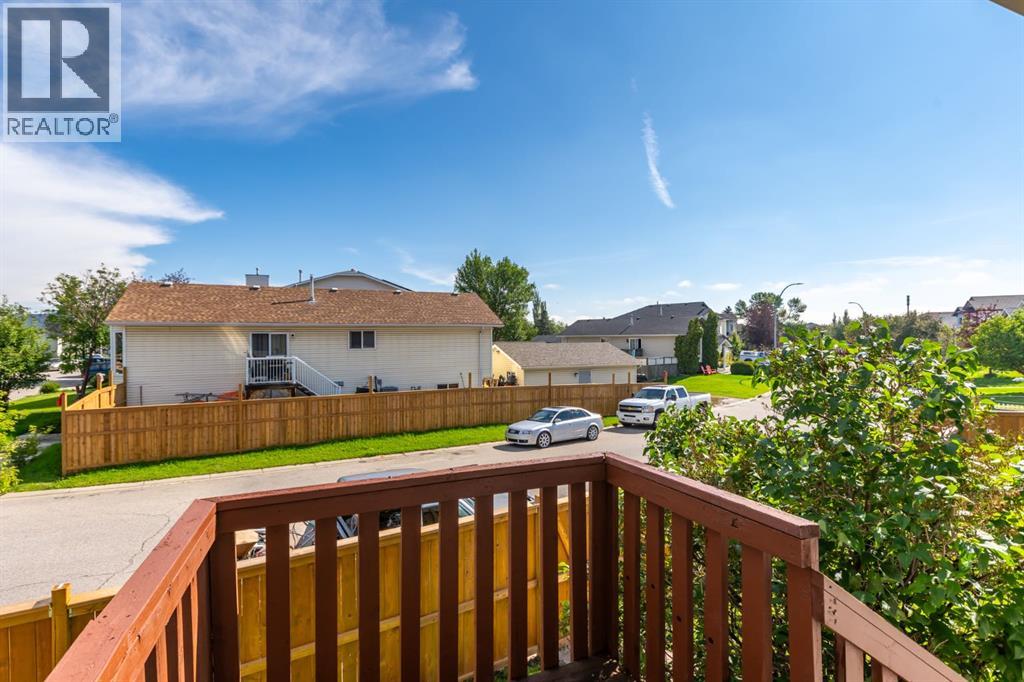 Single Family House Bi-level for Sale in  Erin Circle SE Erin Woods Calgary 