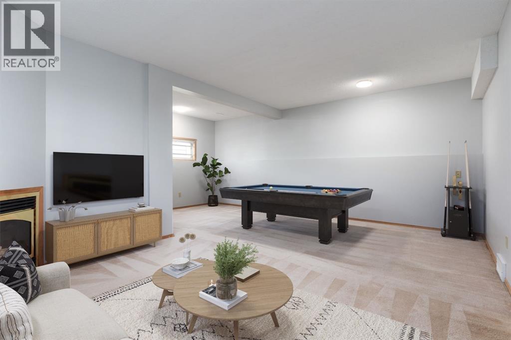 Single Family House Bi-level for Sale in  Erin Circle SE Erin Woods Calgary 