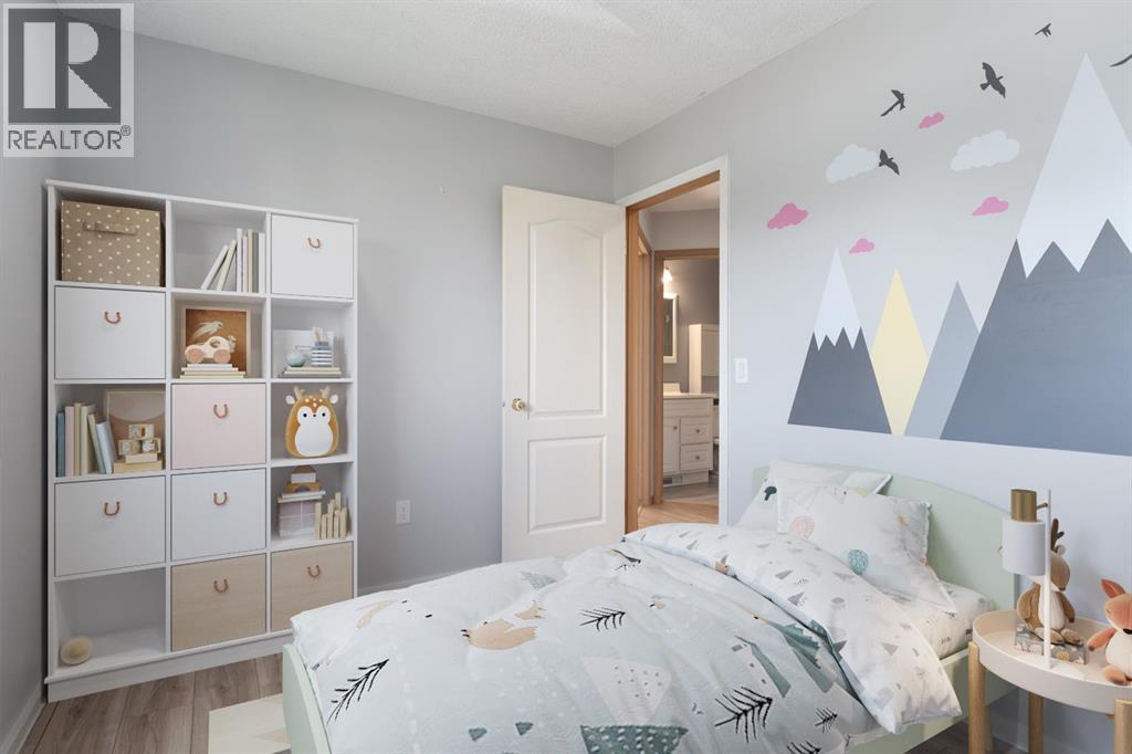 Single Family House Bi-level for Sale in  Erin Circle SE Erin Woods Calgary 