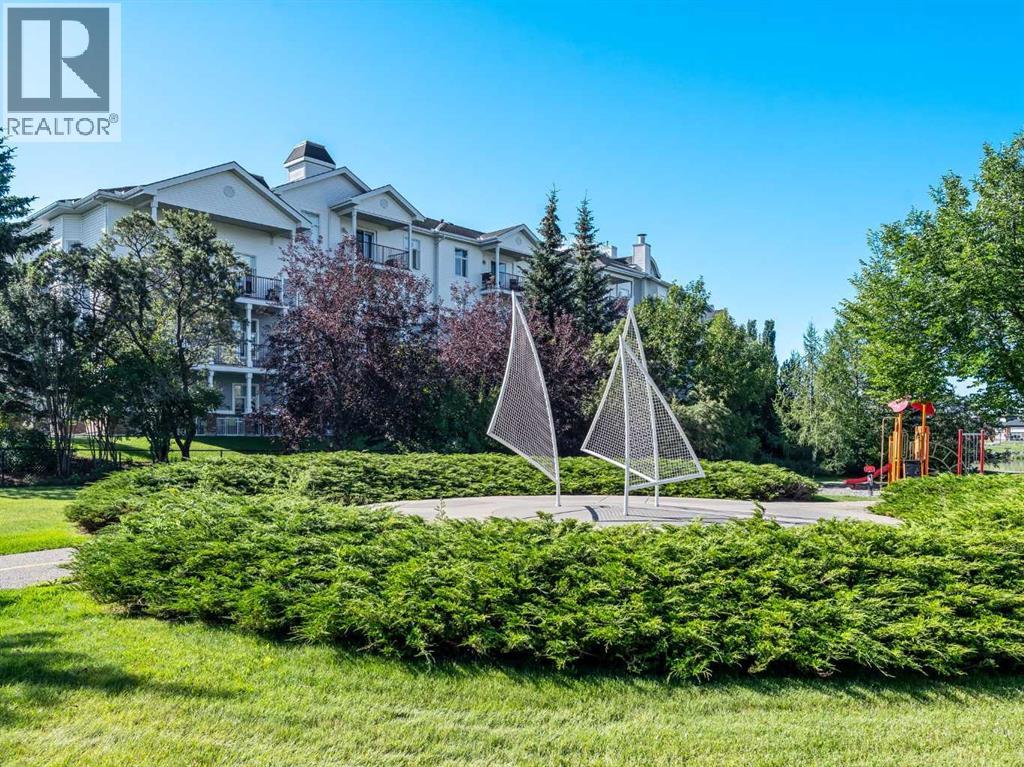 Single Family House for Sale in   Country Village Bay NE Country Hills Village Calgary 
