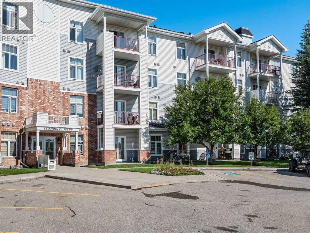 Single Family House for Sale in   Country Village Bay NE Country Hills Village Calgary 