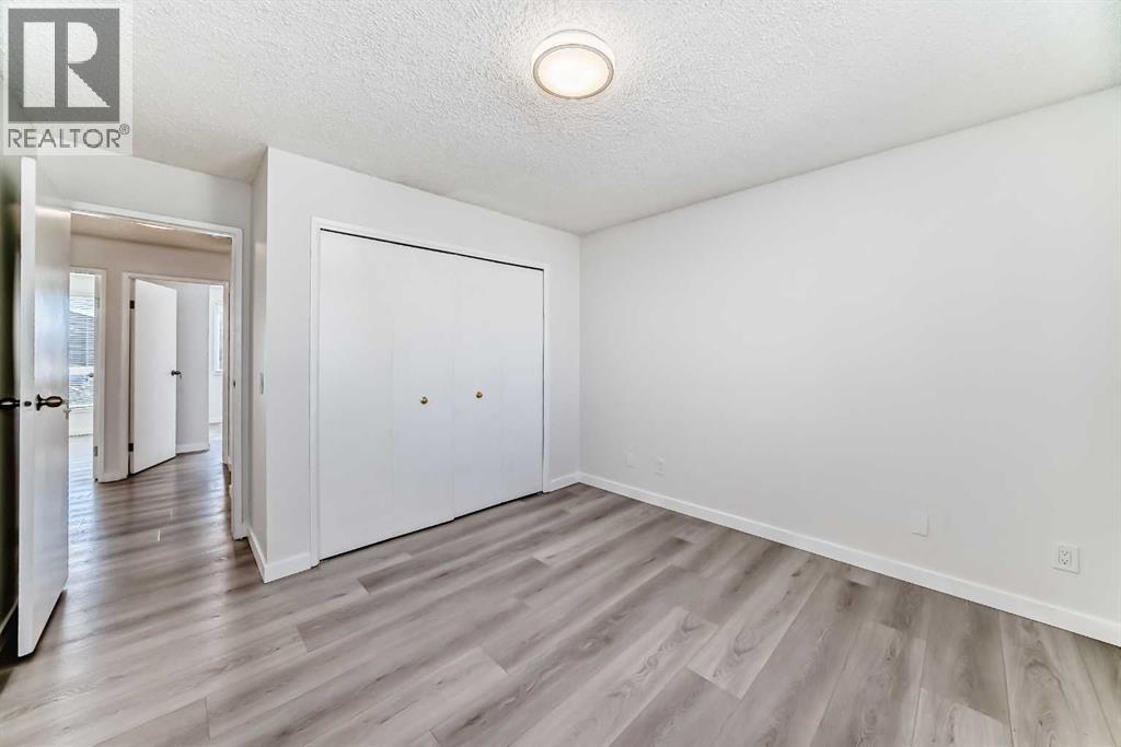 Single Family House for Sale in   Rundleson Road NE Rundle Calgary 