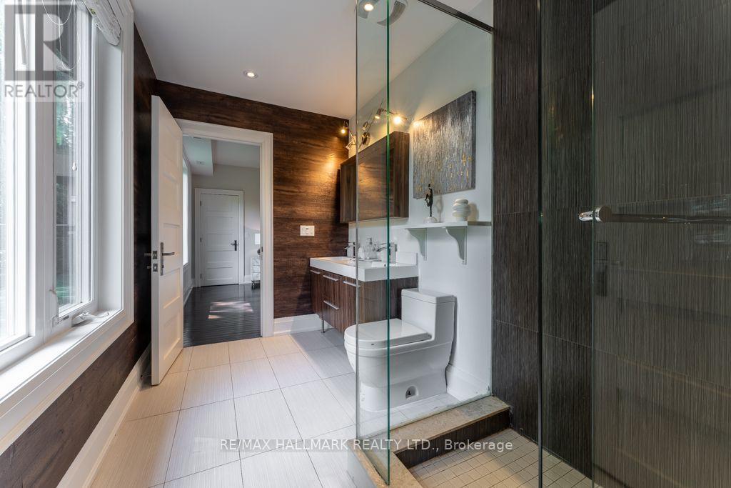 Photo 12 of 17 Hammok Crescent, Markham ON