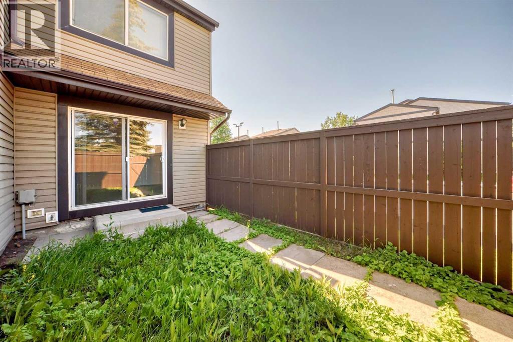 Single Family House for Sale in   Rundleson Road NE Rundle Calgary 