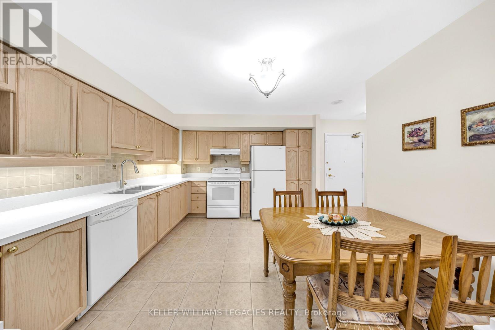 Photo 30 of 202 2500 Rutherford Road, Vaughan ON