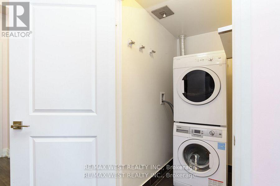 Photo 13 of 314 3600 Highway 7 Road, Vaughan ON