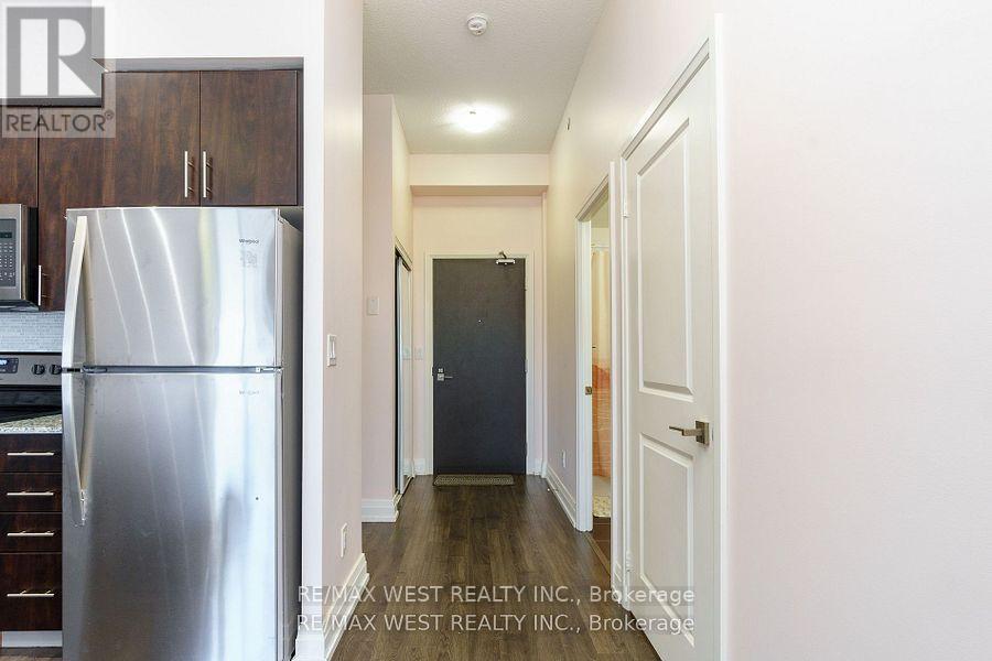 Photo 16 of 314 3600 Highway 7 Road, Vaughan ON