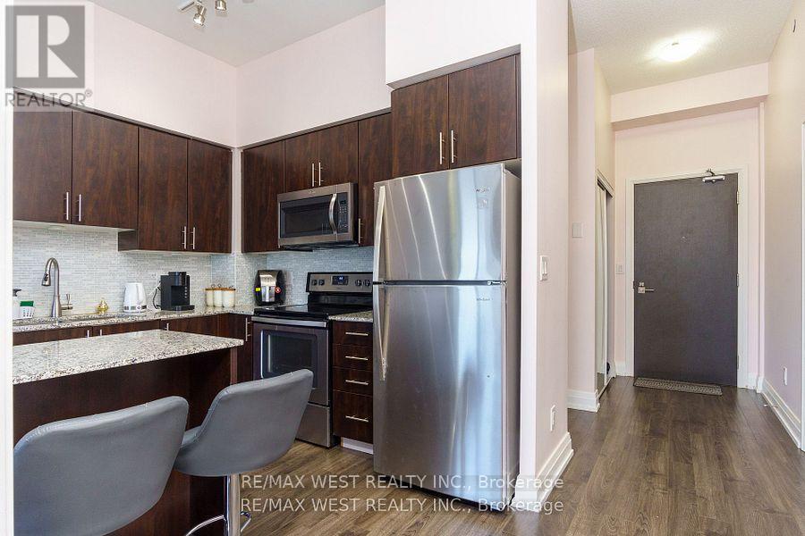 Photo 10 of 314 3600 Highway 7 Road, Vaughan ON