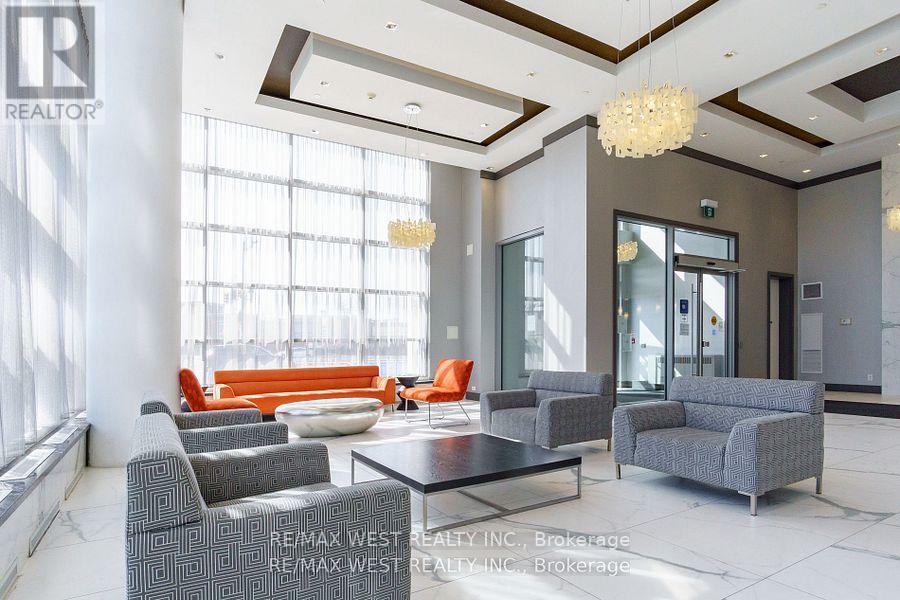 Photo 23 of 314 3600 Highway 7 Road, Vaughan ON