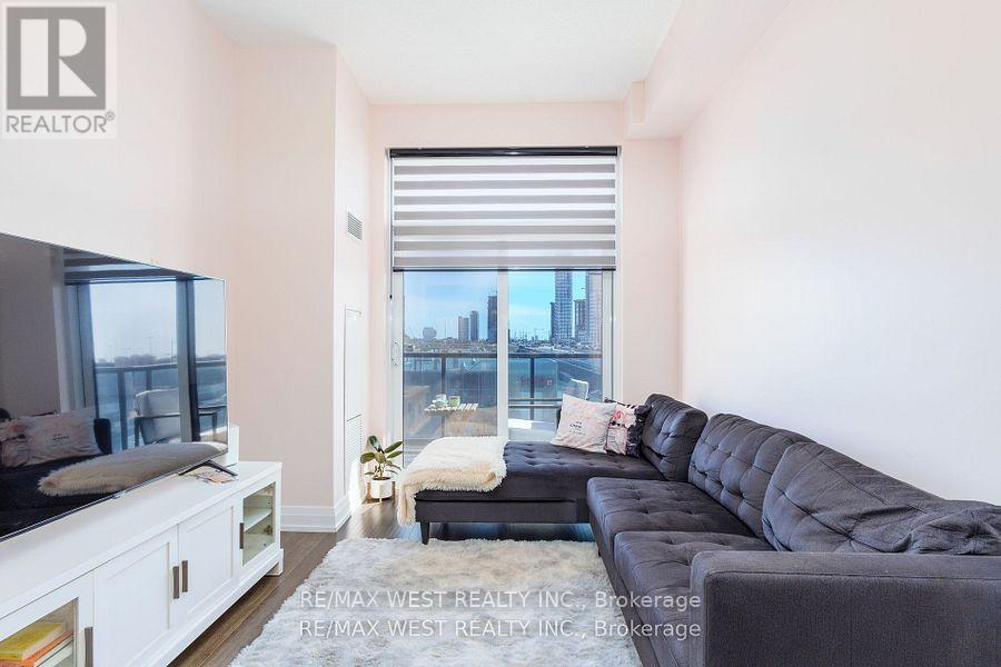 Photo 29 of 314 3600 Highway 7 Road, Vaughan ON