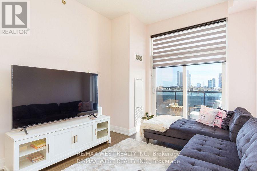 Photo 26 of 314 3600 Highway 7 Road, Vaughan ON
