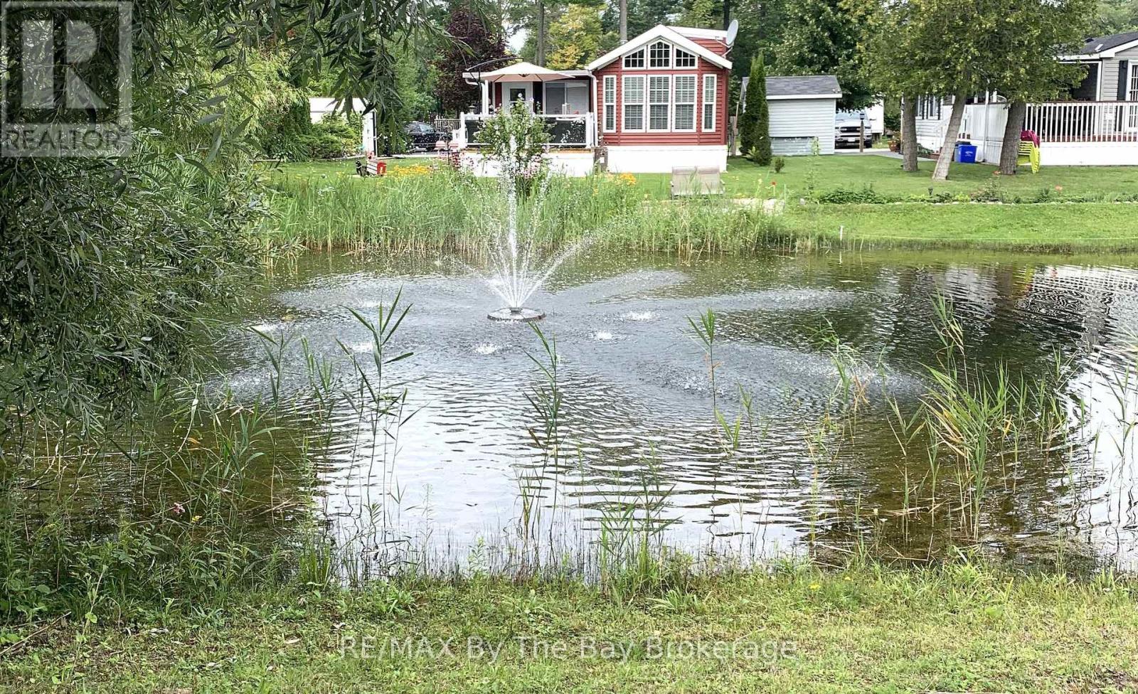 Photo 24 of 10 Chipewa Trail, Wasaga Beach ON