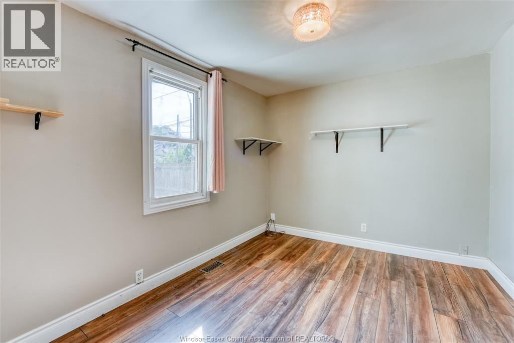 Photo 12 of 1050 St Luke Road, Windsor ON