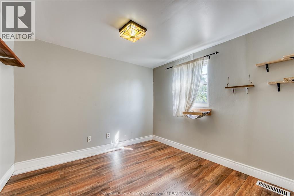 Photo 14 of 1050 St Luke Road, Windsor ON