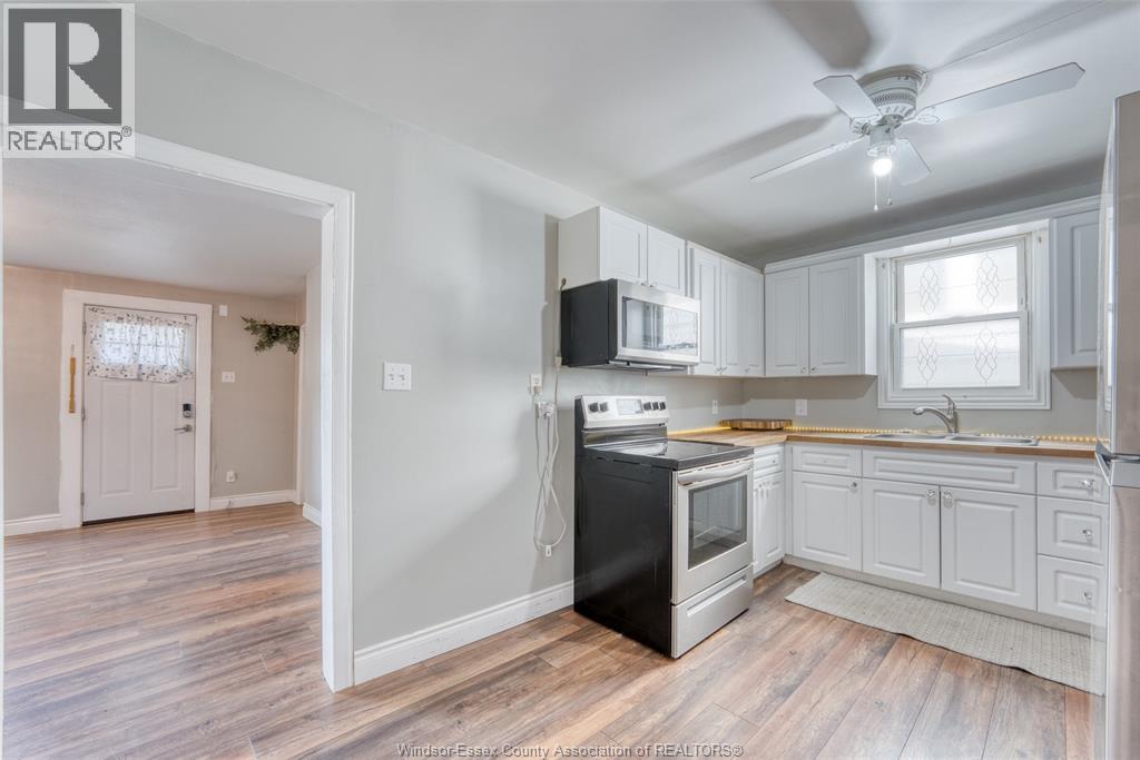Photo 8 of 1050 St Luke Road, Windsor ON