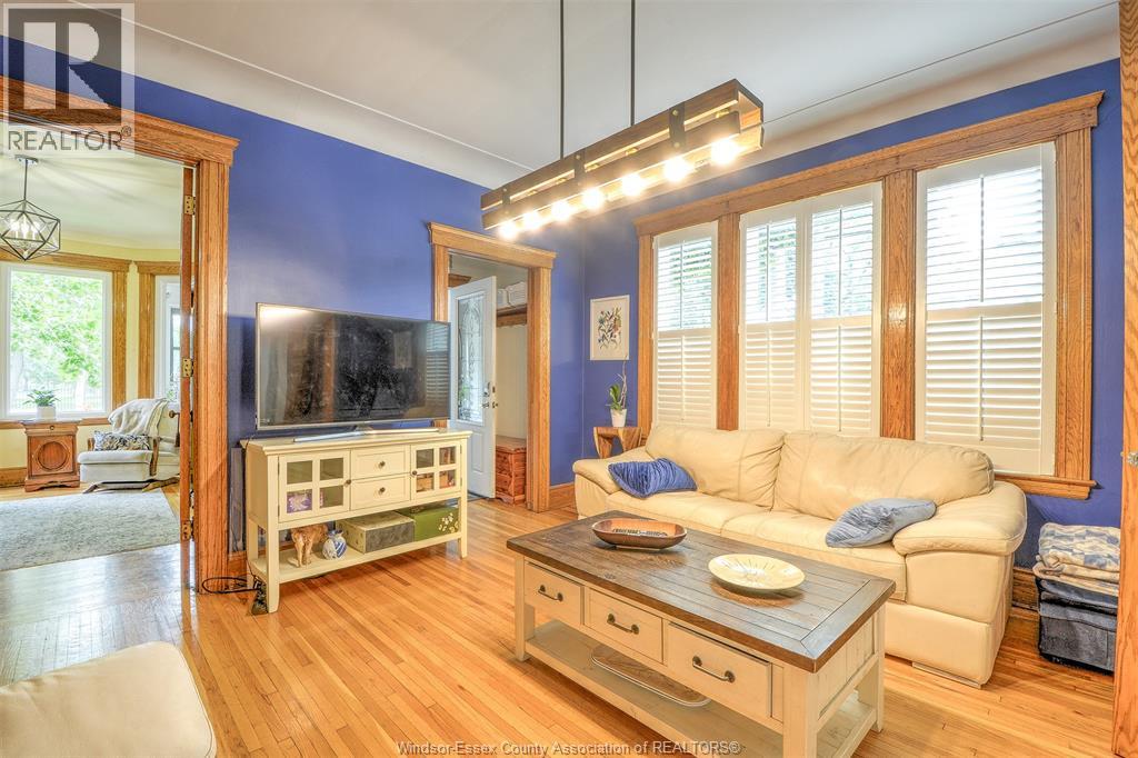 Photo 11 of 1097 Chilver Road, Windsor ON