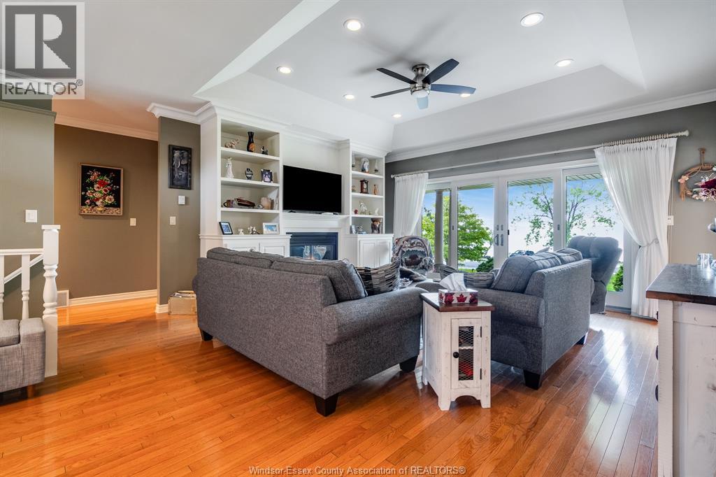 Photo 4 of 501 Lake Drive, Kingsville ON