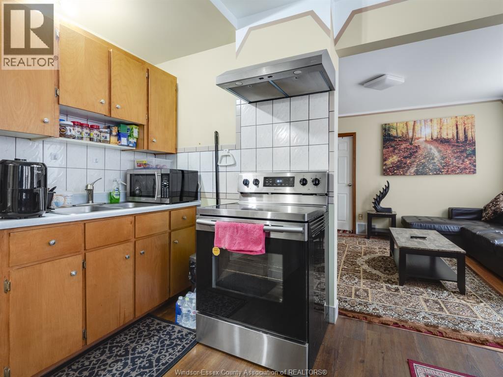 Photo 13 of 401 Parent Avenue, Windsor ON