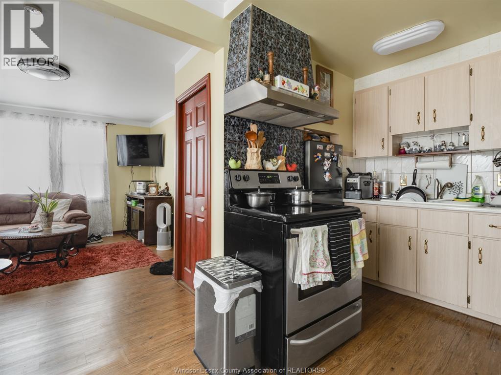 Photo 18 of 401 Parent Avenue, Windsor ON