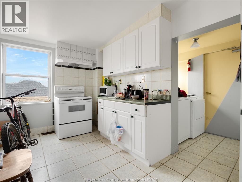 Photo 29 of 401 Parent Avenue, Windsor ON