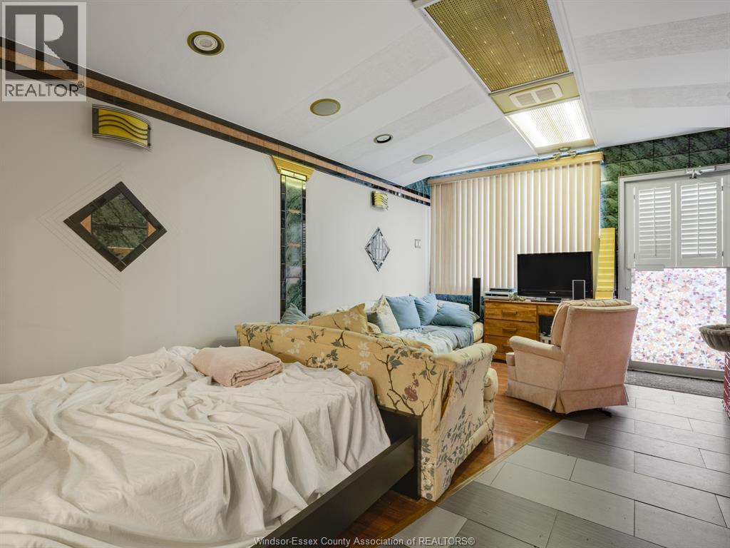 Photo 35 of 401 Parent Avenue, Windsor ON