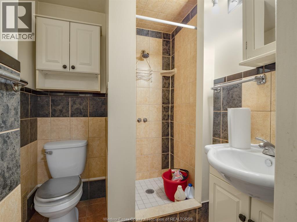Photo 49 of 401 Parent Avenue, Windsor ON
