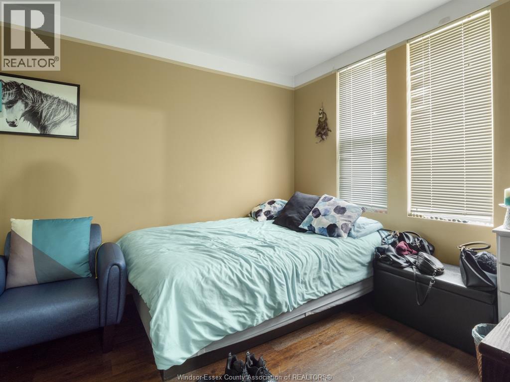 Photo 6 of 401 Parent Avenue, Windsor ON