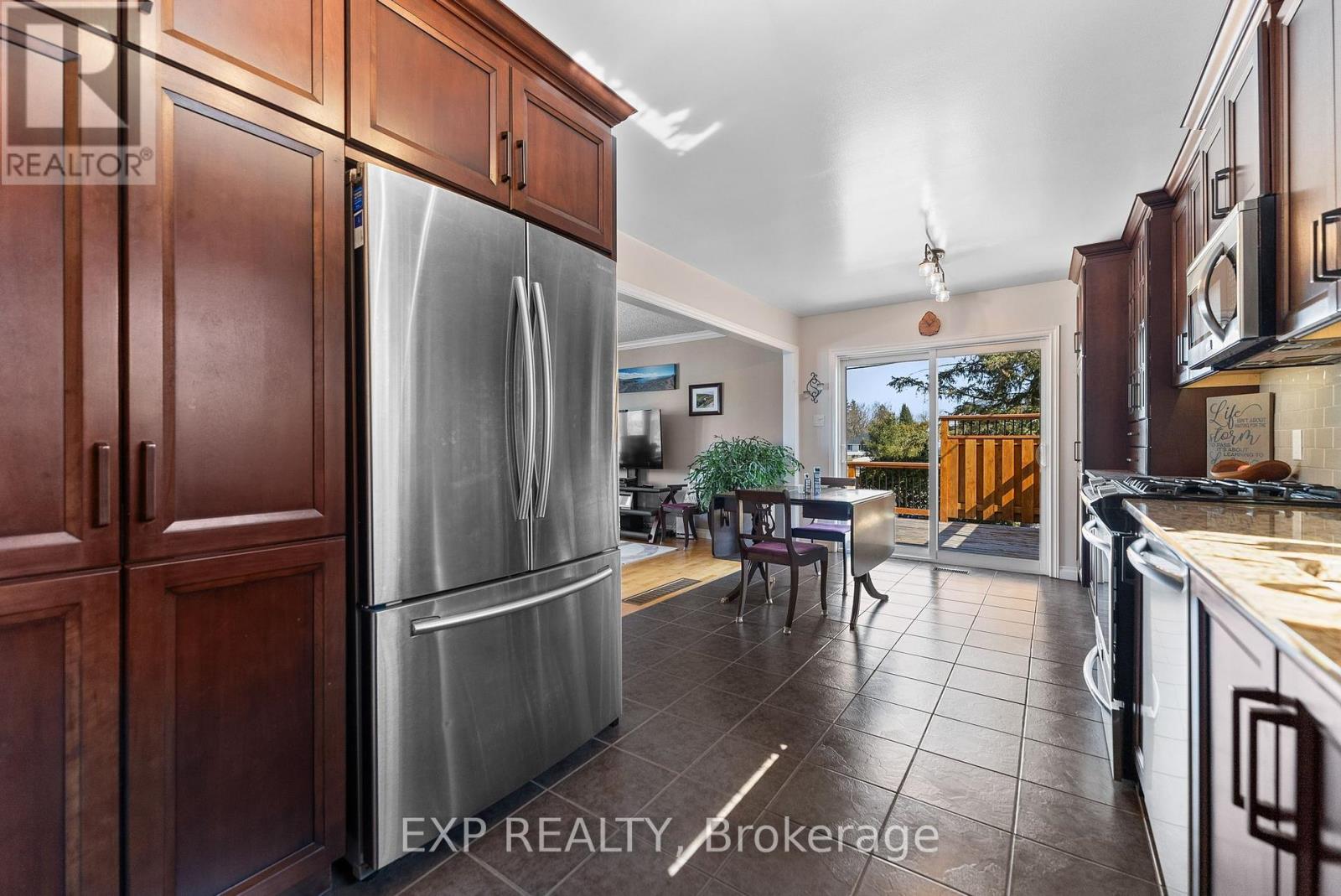 Photo 14 of 320 Francis Street, Renfrew ON