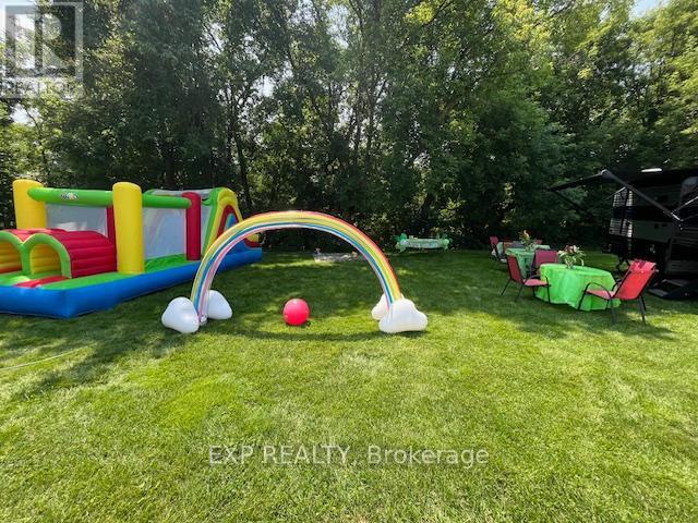 Photo 43 of 320 Francis Street, Renfrew ON