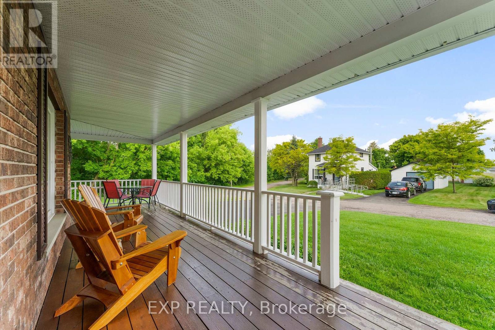 Photo 5 of 320 Francis Street, Renfrew ON