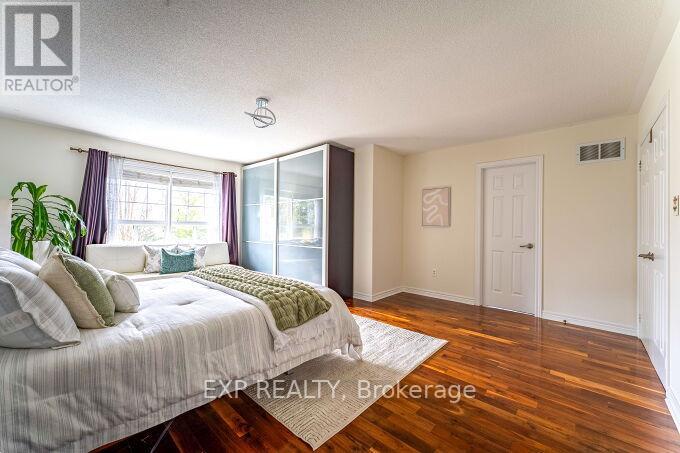 Photo 9 of 2409 West Ham Road, Oakville ON