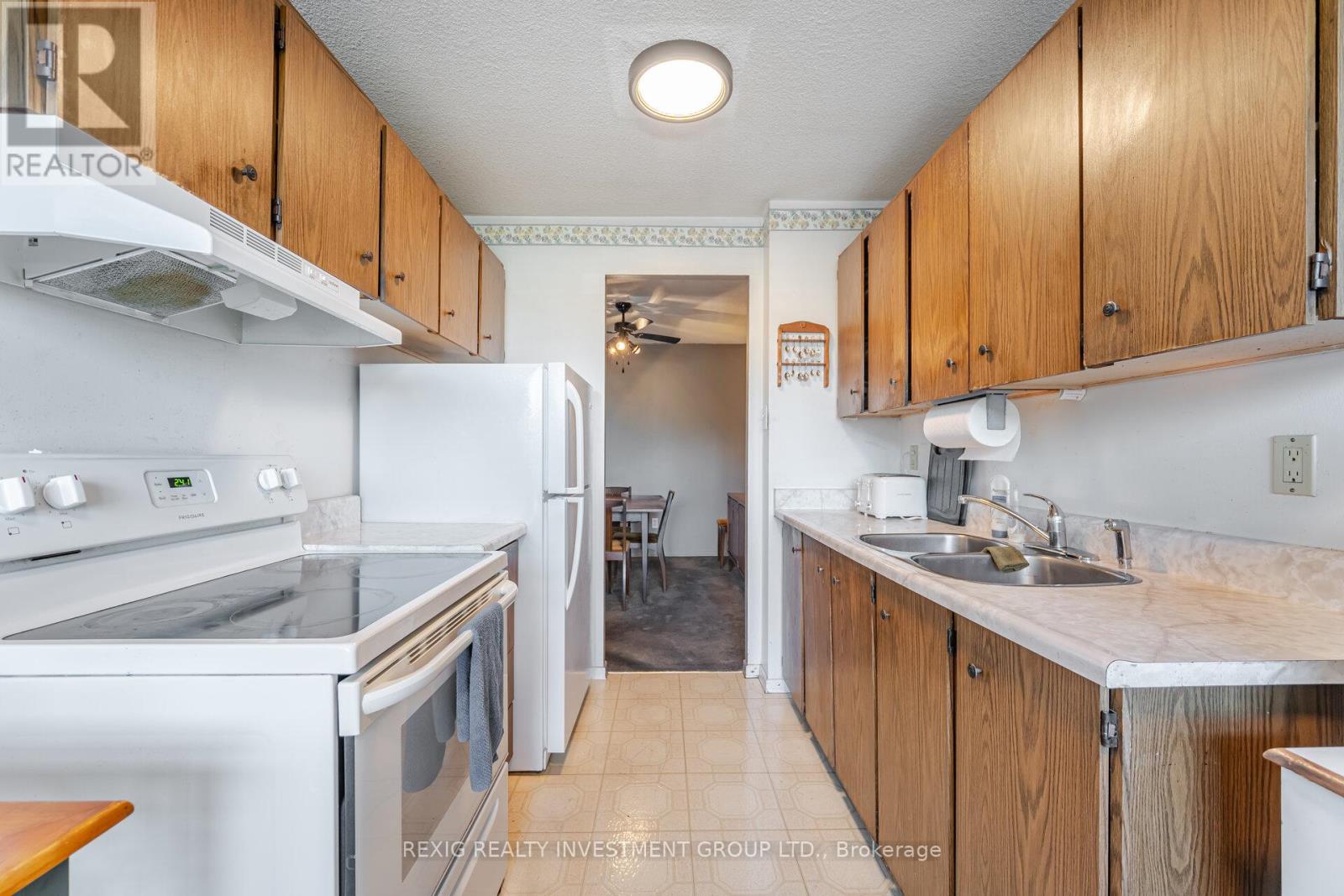 Photo 19 of 409 15 Kensington Road, Brampton ON