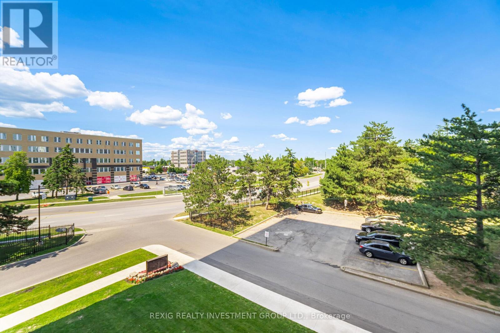 Photo 29 of 409 15 Kensington Road, Brampton ON