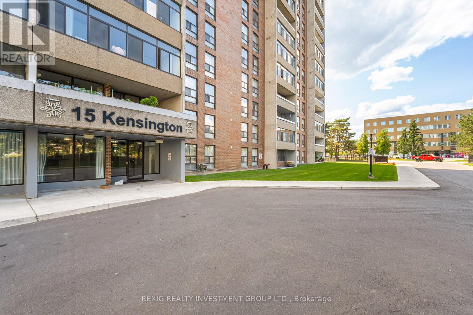 Photo 5 of 409 15 Kensington Road, Brampton ON