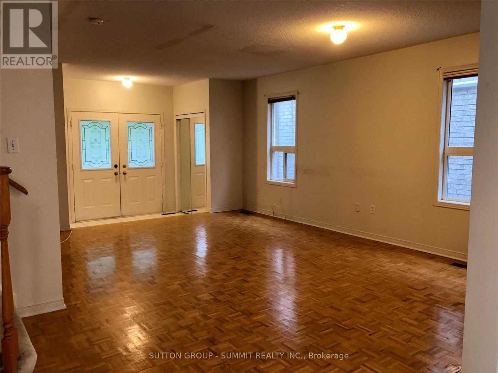 Photo 8 of 3269 Camberwell Drive, Mississauga ON