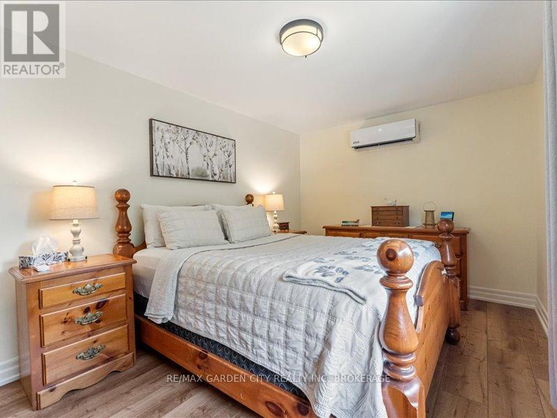 Photo 19 of 226 Riverview Boulevard, St Catharines ON
