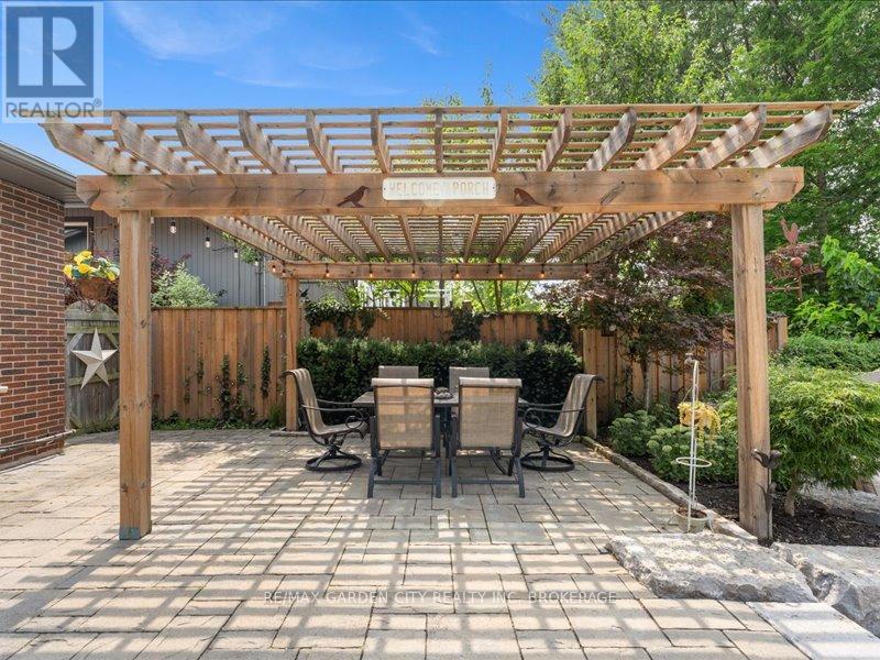 Photo 25 of 226 Riverview Boulevard, St Catharines ON