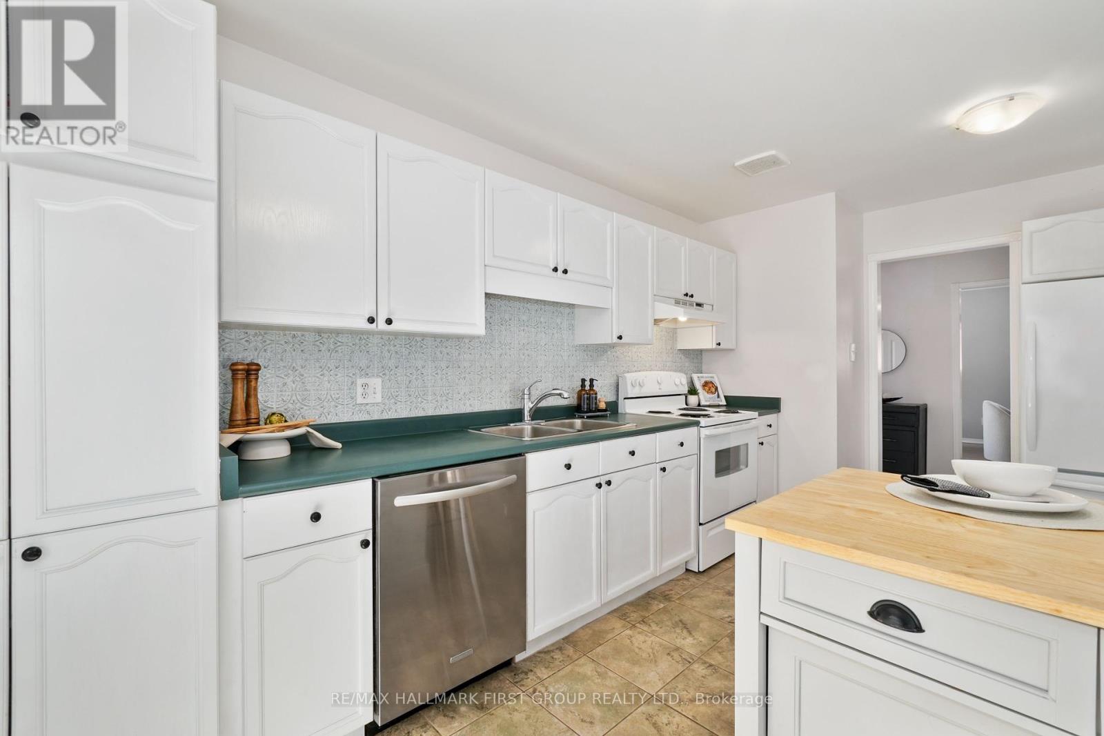 Photo 18 of 227 Huycke Street, Cobourg ON