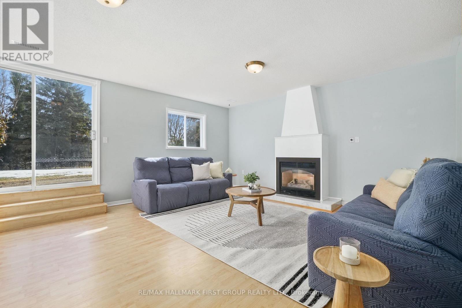 Photo 33 of 227 Huycke Street, Cobourg ON