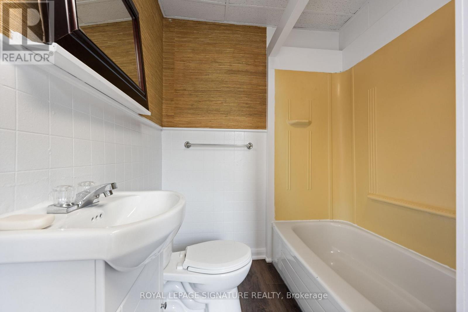 Photo 18 of 311 St George Street, Norfolk ON