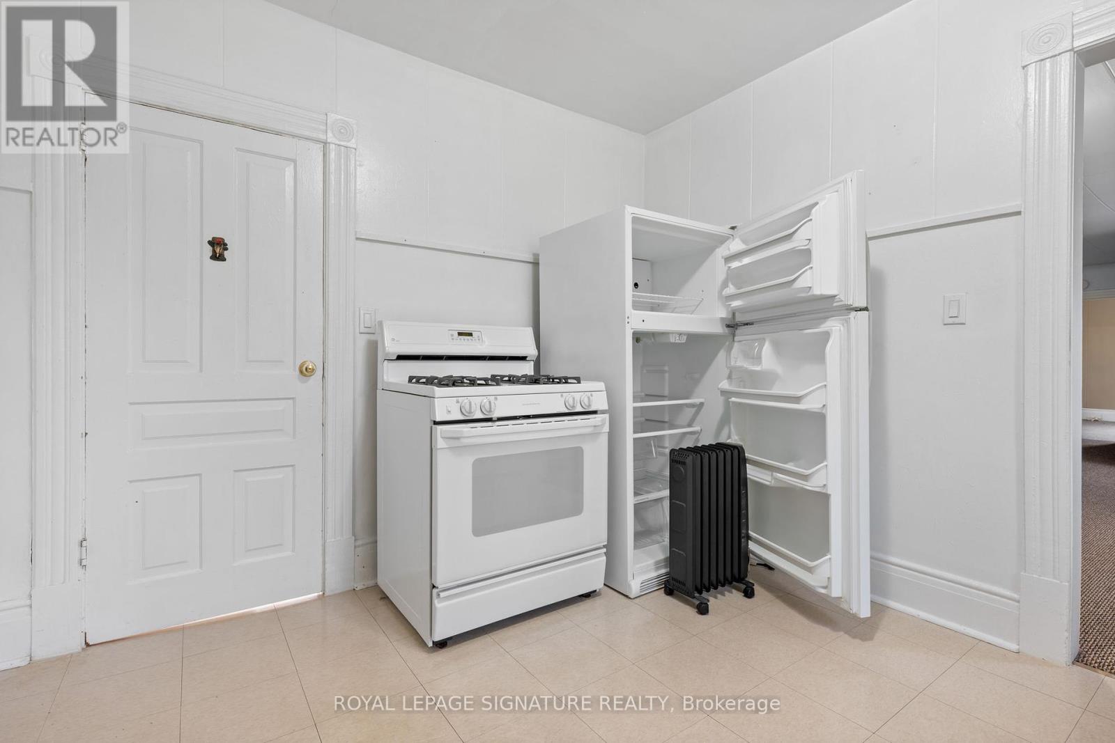 Photo 24 of 311 St George Street, Norfolk ON