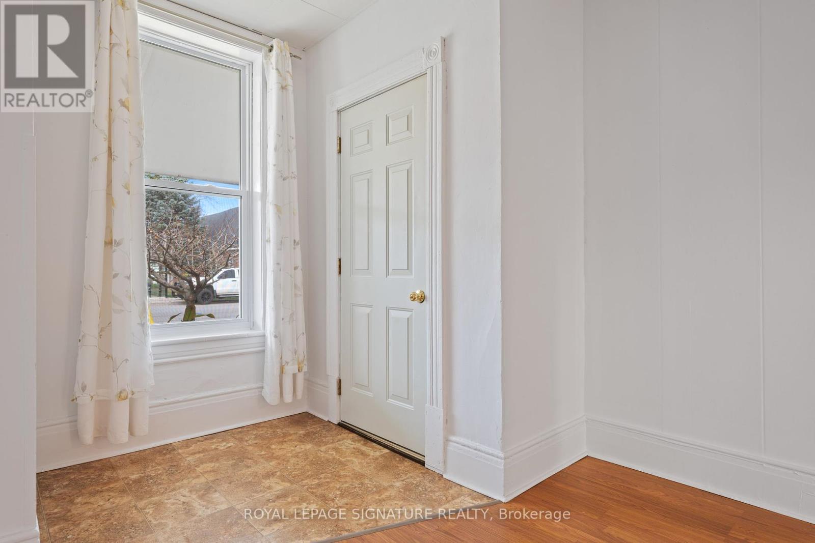 Photo 9 of 311 St George Street, Norfolk ON