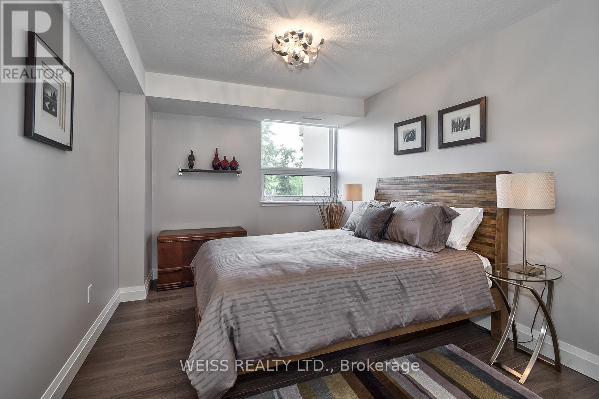 Photo 18 of 402 500 Green Road, Hamilton ON