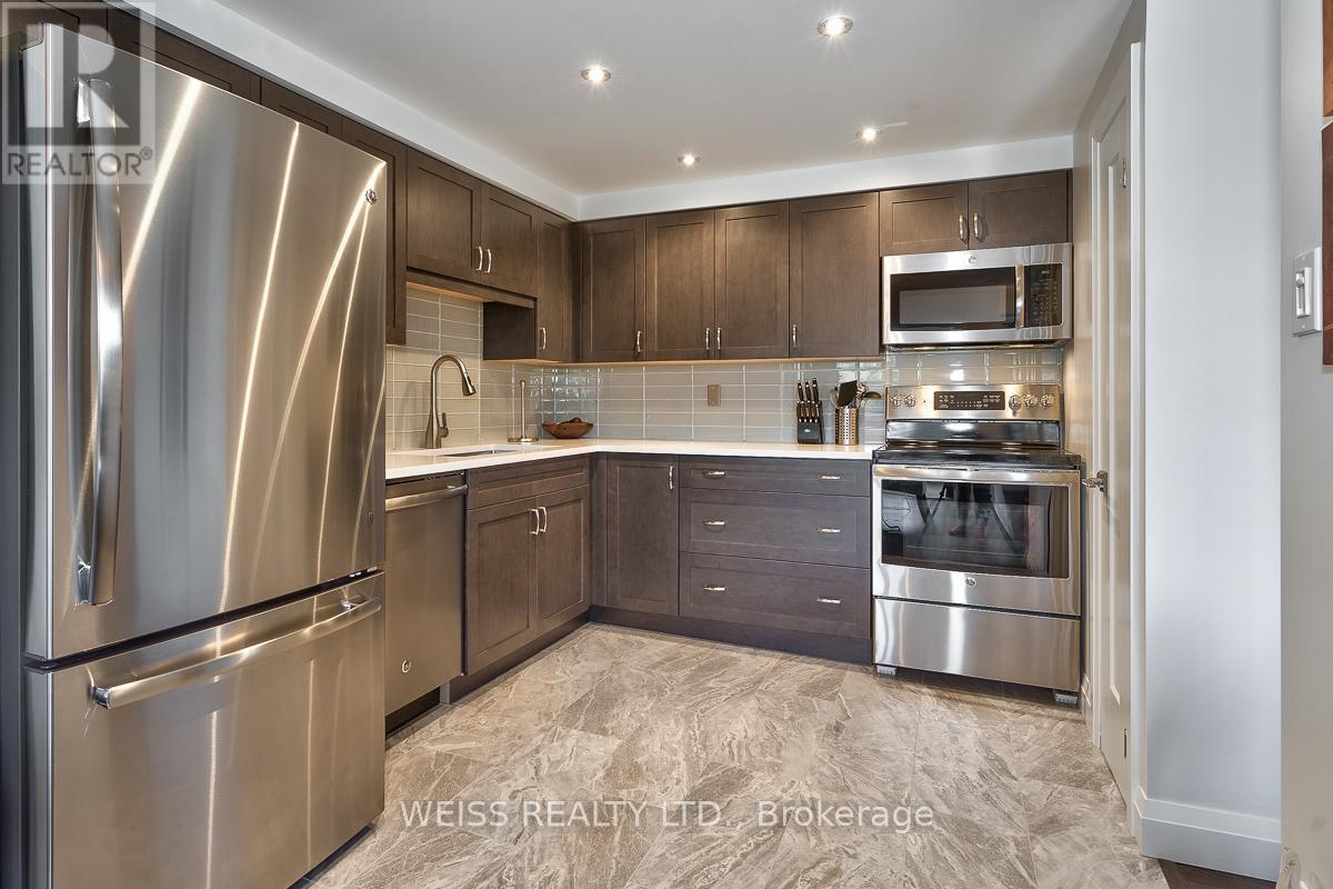 Photo 6 of 402 500 Green Road, Hamilton ON