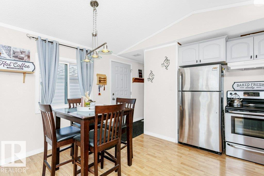 Photo 18 of 3402 Lakeview Pt Nw, Edmonton AB