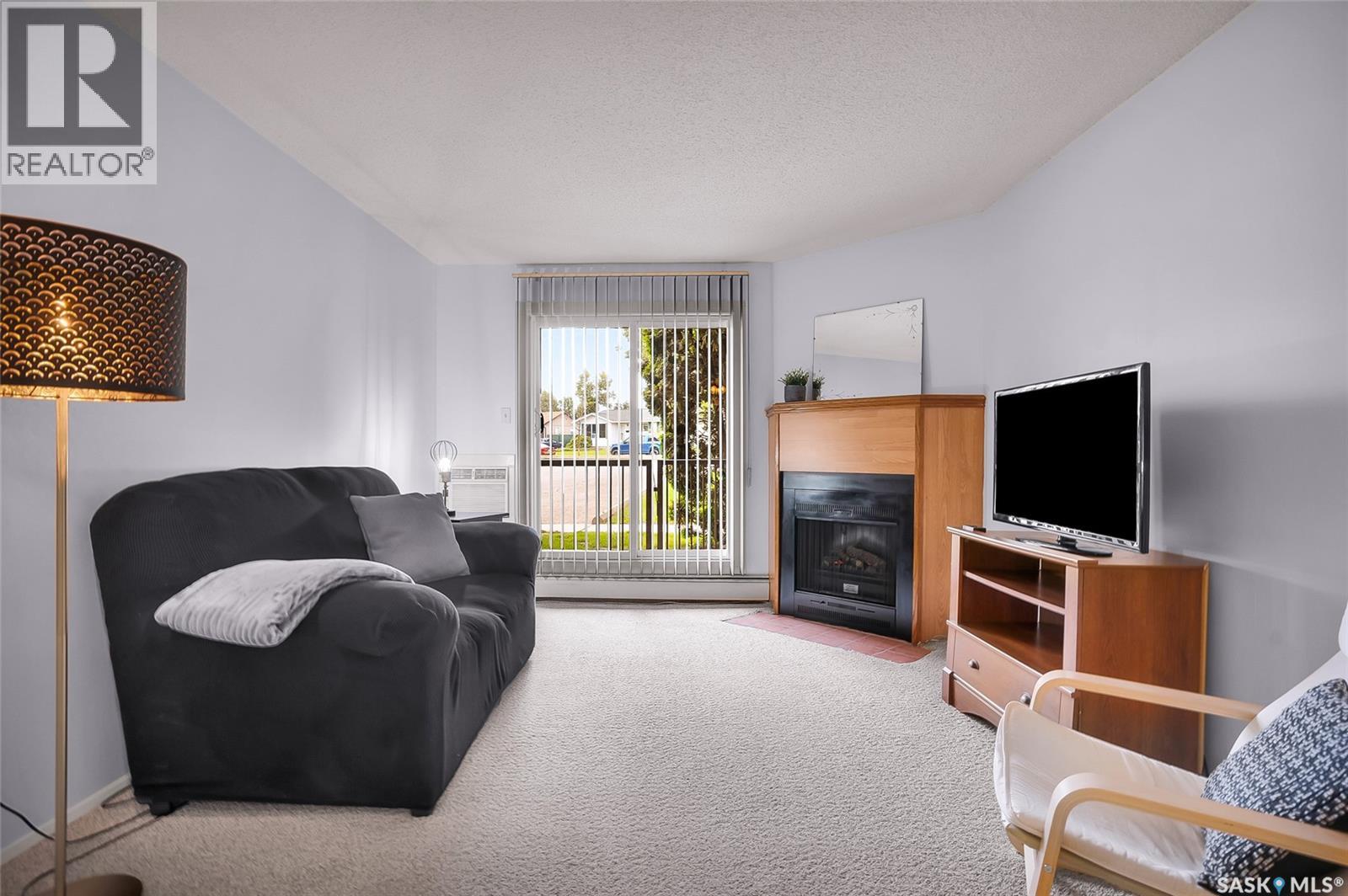Photo 11 of 118 3308 33rd Street W, Saskatoon SK