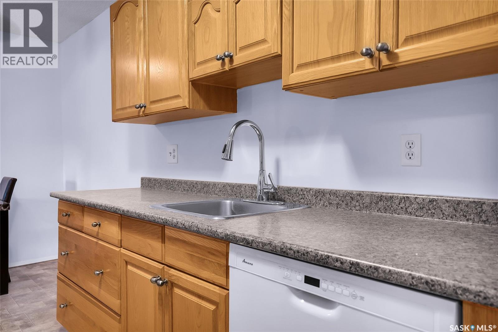 Photo 6 of 118 3308 33rd Street W, Saskatoon SK