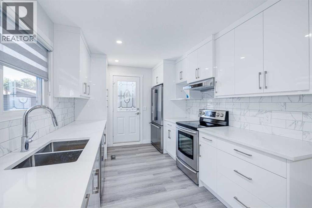 Single Family House Bi-level for Sale in  Whiteland Drive NE Whitehorn Calgary 